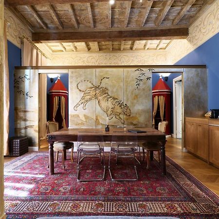 Prestige Boutique Aparthotel - Montenapoleone Милано Екстериор снимка