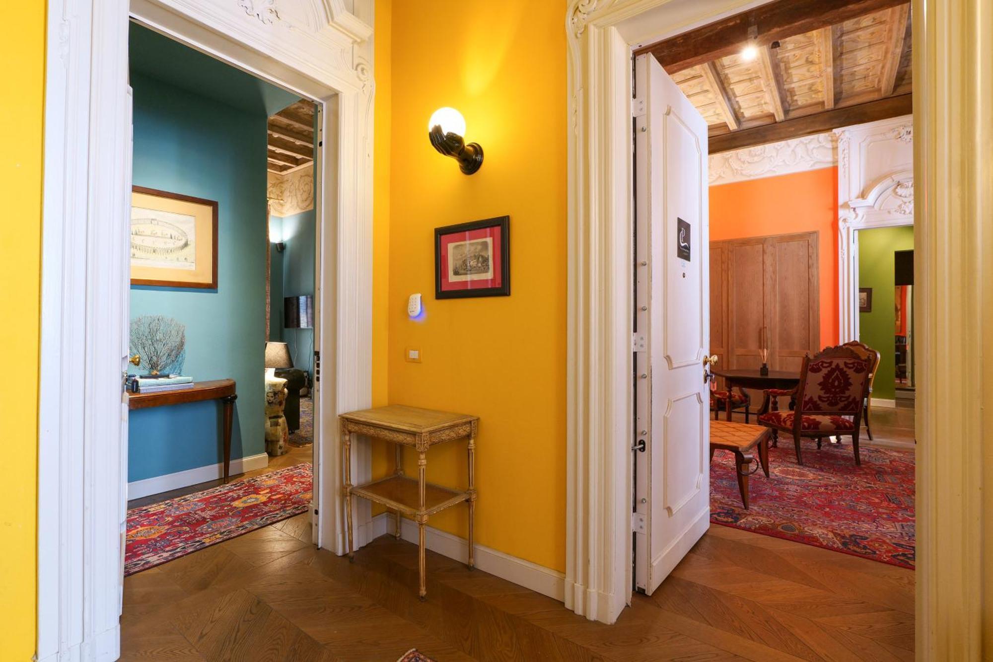 Prestige Boutique Aparthotel - Montenapoleone Милано Екстериор снимка
